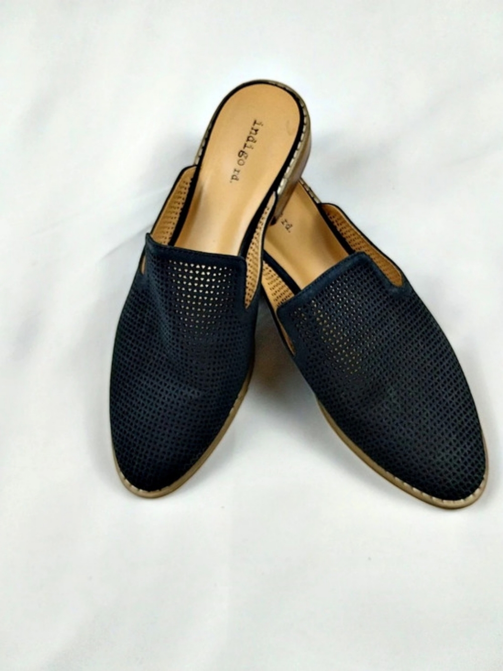 Indigo Rd. Hayze Mule. Perforated Mules in Black